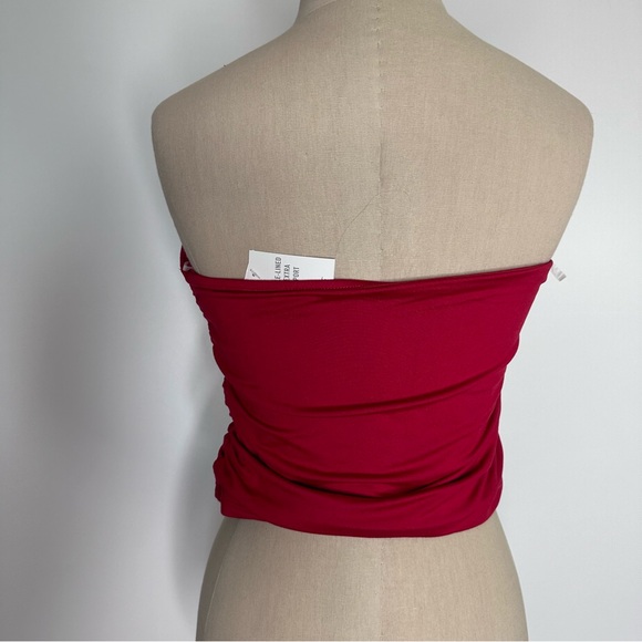 Hollister Ruched Seamless Fabric Tube
Top in Red size Large - Picture 6 of 11